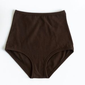 ARQ high rise undie cocoa
